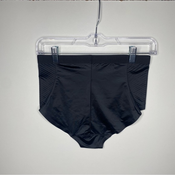 NWT SPANX Thinstincts 2.0 Brief - Picture 4 of 5